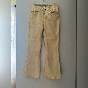 Solotre Size 42/US28 Women's Light Yellow High Rise Boot Cut Jeans